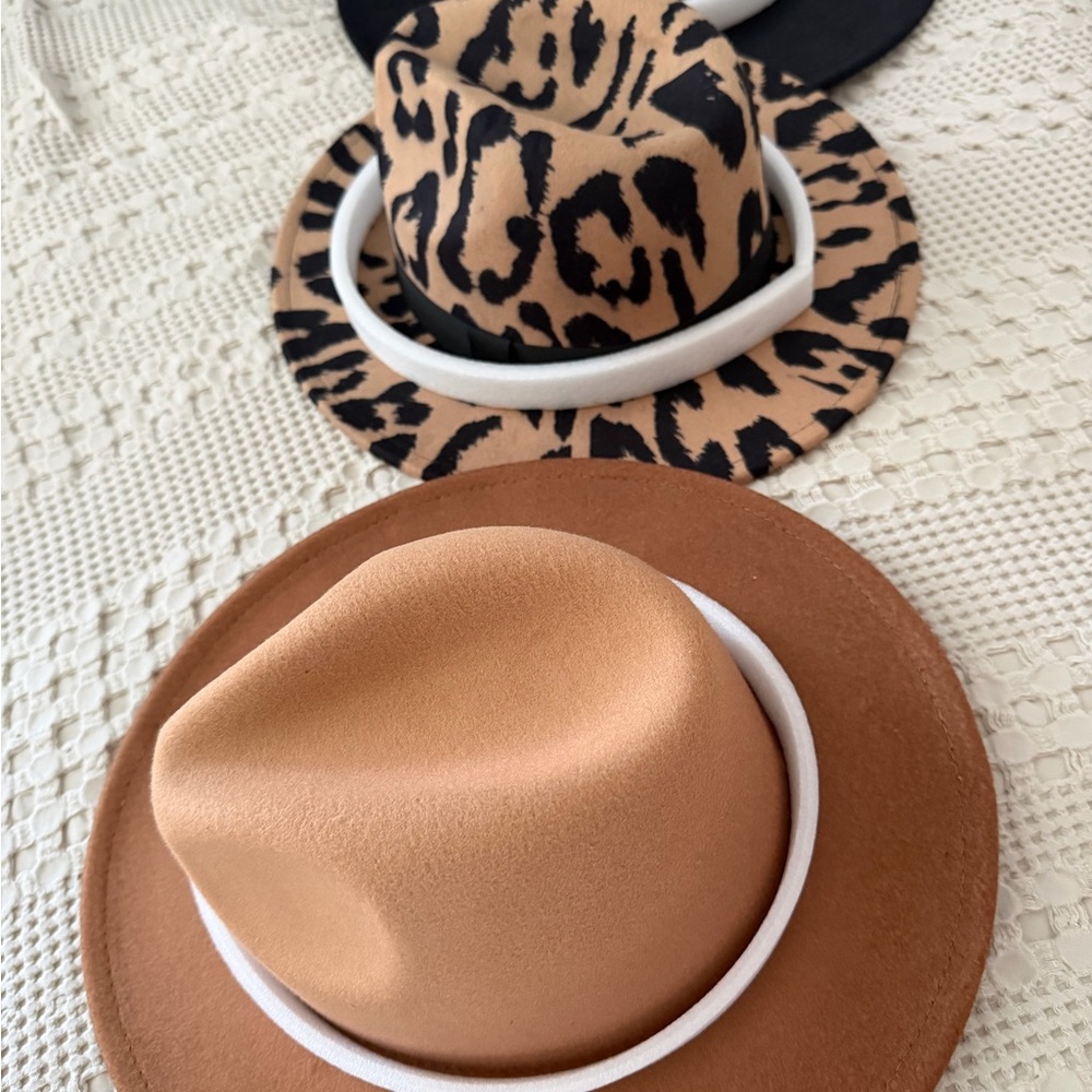 Elegant Black Beret & hats for Women